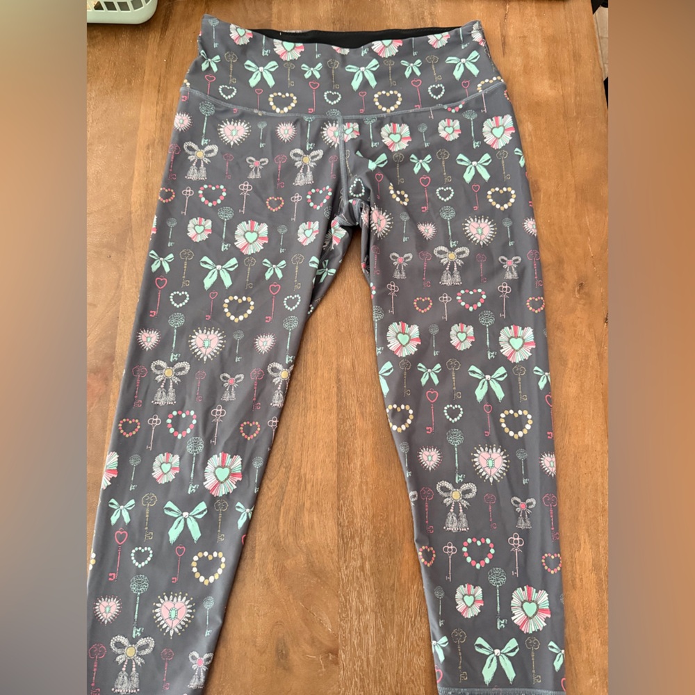 Women's Gray Floral & Bow Print Leggings - Mint & Pink Accents